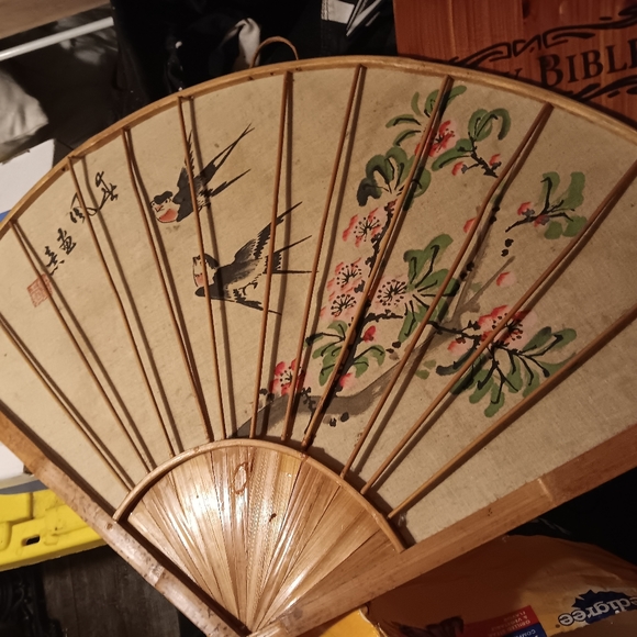 Asian Wall Fans - Picture 1 of 2